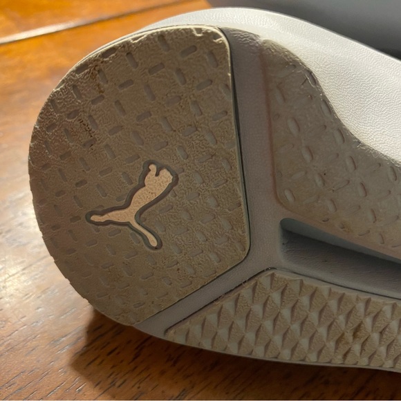Puma Women Fierce Quilted cross trainer shoe.‎ Gray.  Size 6.  Rihanna inspired. - Picture 10 of 12